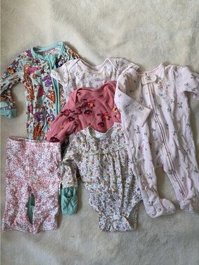 Bundle Lot Set of Baby Girls Infant Clothing Sleepers Pants and Onesies